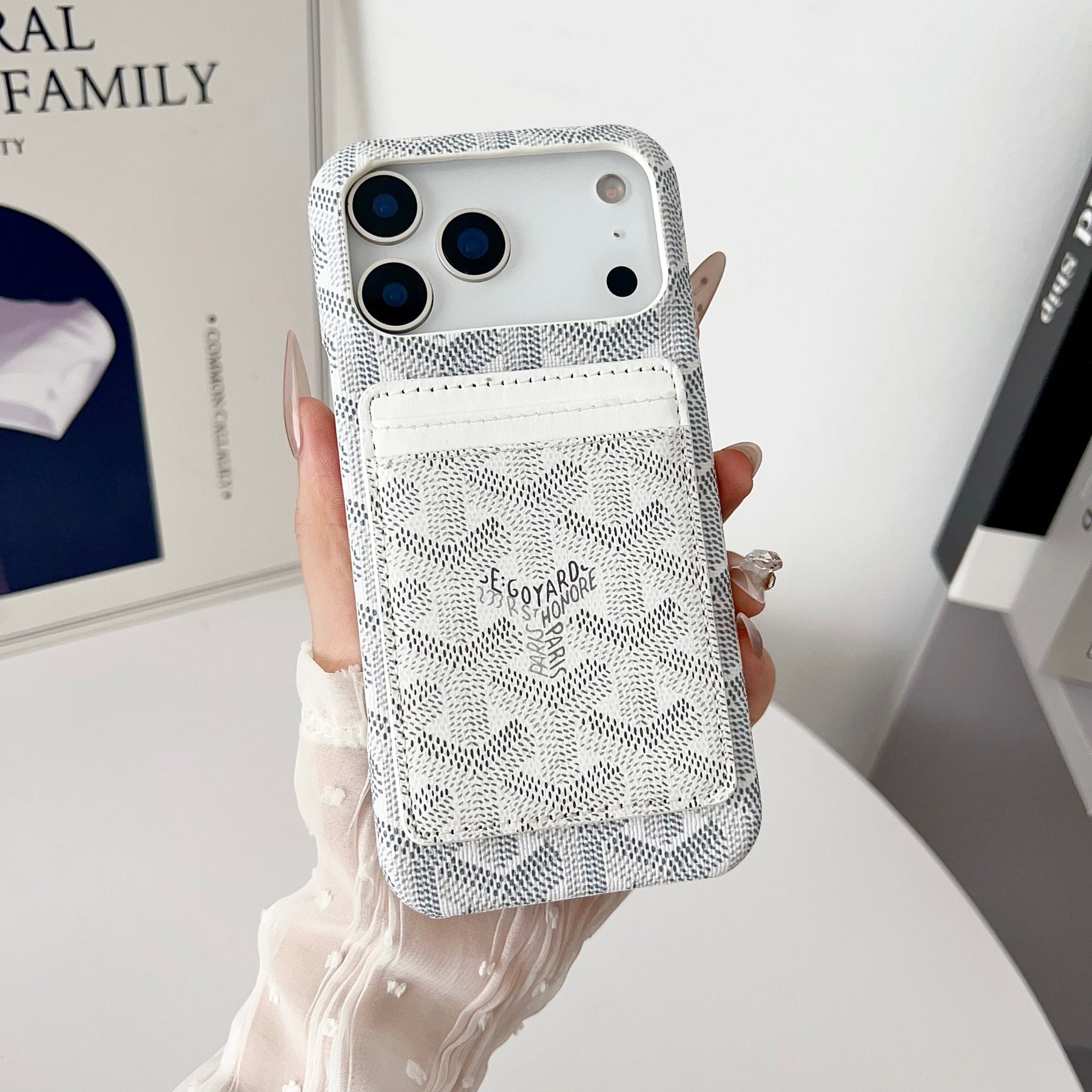 Special Edition Kılıf + Magsafe Kartlık Özel Set