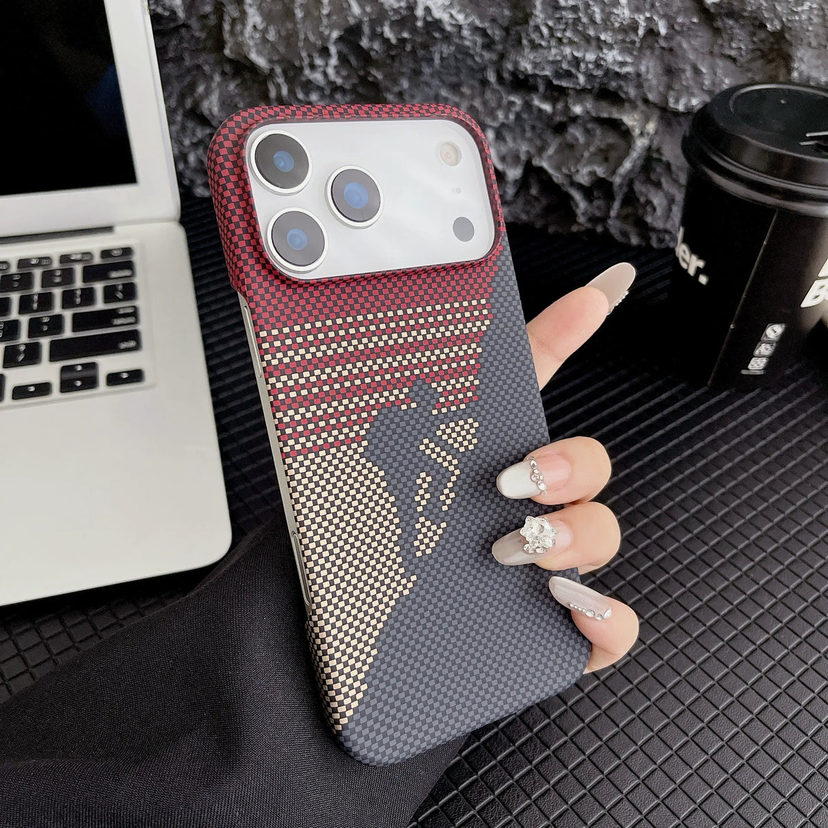 Tekyra Karbon Fiber Kılıf